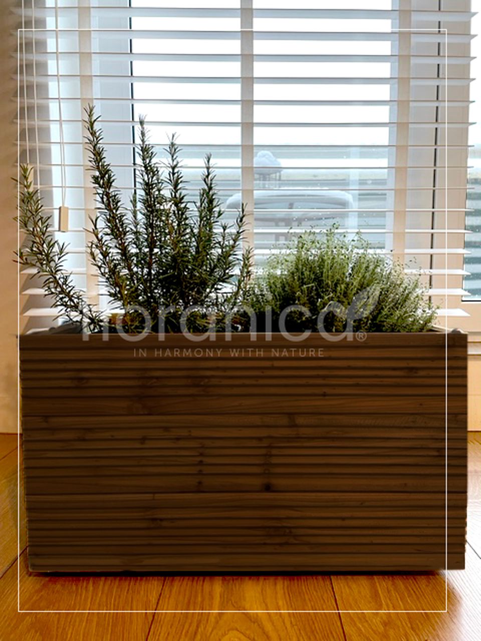 Pemicont Floranica Blumentopf aus Holz Kasten 50cm x 335cm x 285cm Braun Imprägniertes Lärchenholz Schutzhülle für Kräuter Blumen Haus- und Gartendekoration Innen- und Außenbereich EU-Produkt