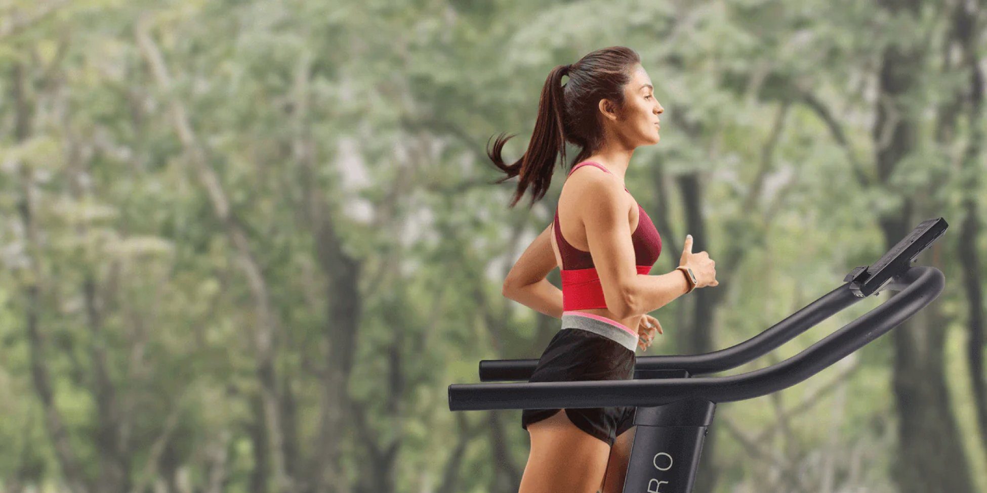 Assault Fitness Laufband Assault Runner Pro Curved Threadmill, kein Strom benötigt (1-tlg), Laufen wie auf Luft, wird durch Dich angetrieben