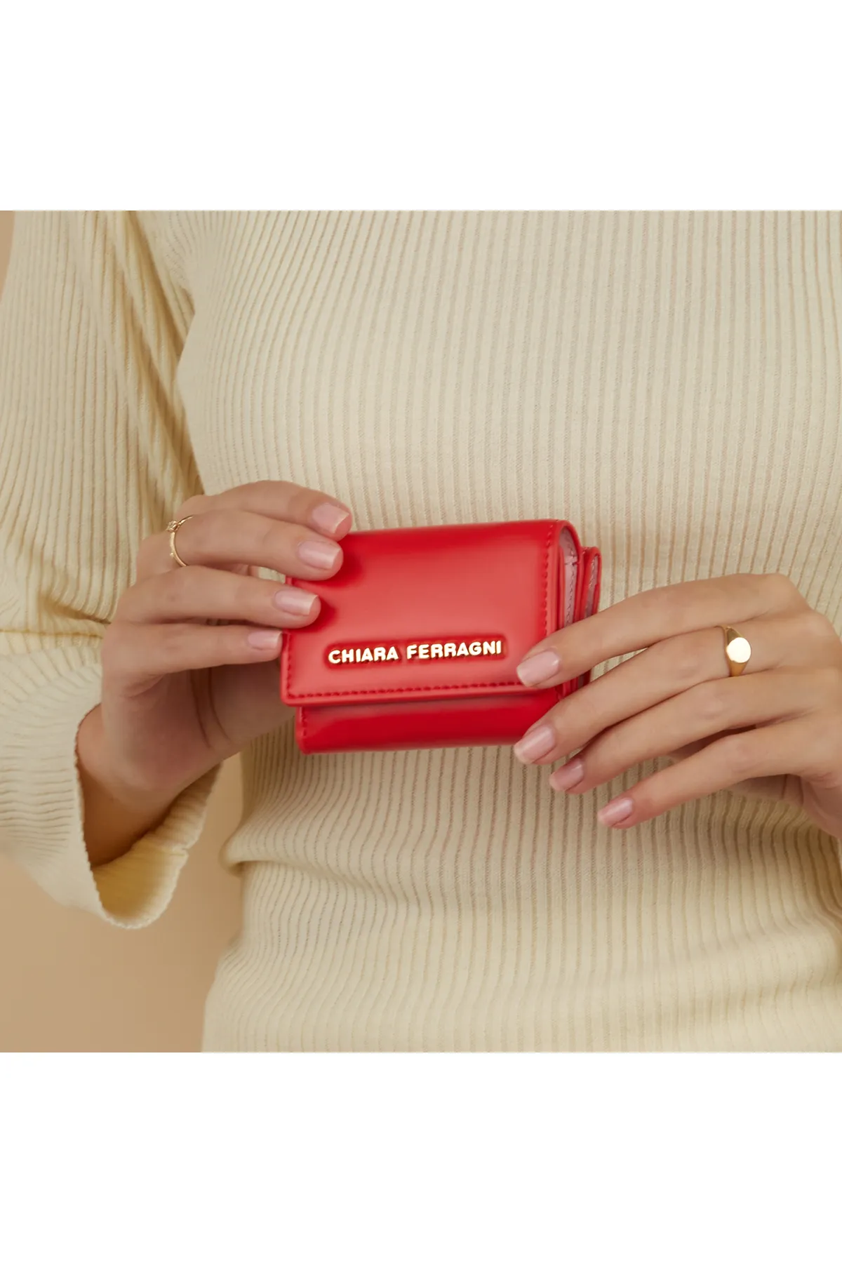 CHIARA FERRAGNI  Damen Umhängetasche Rot 75sb4bk6-zs959-514