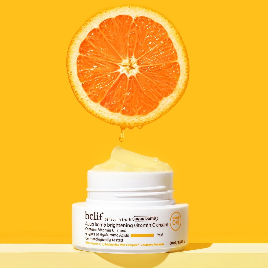Cremă iluminatoare cu vitamina C Belif Aqua Bomb