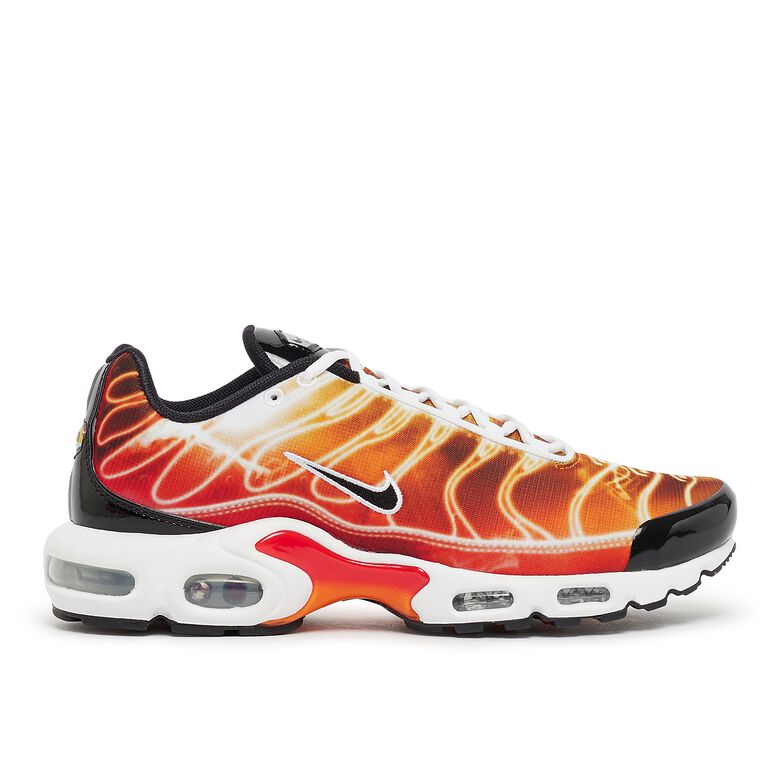 NIKE Air Max Plus 