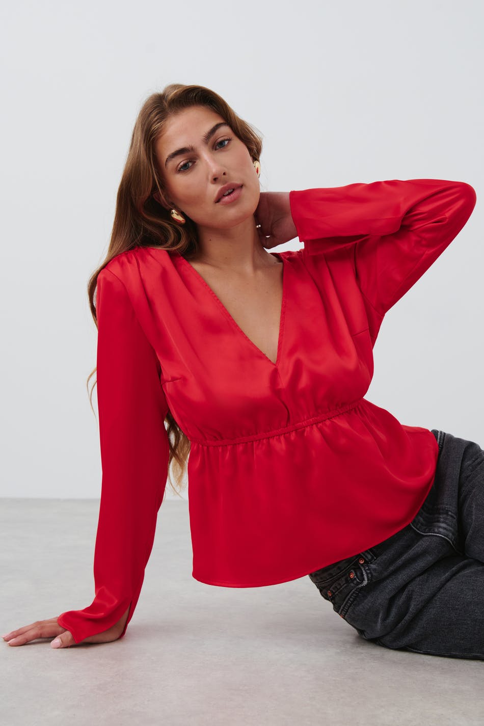 Shoulder pads blouse