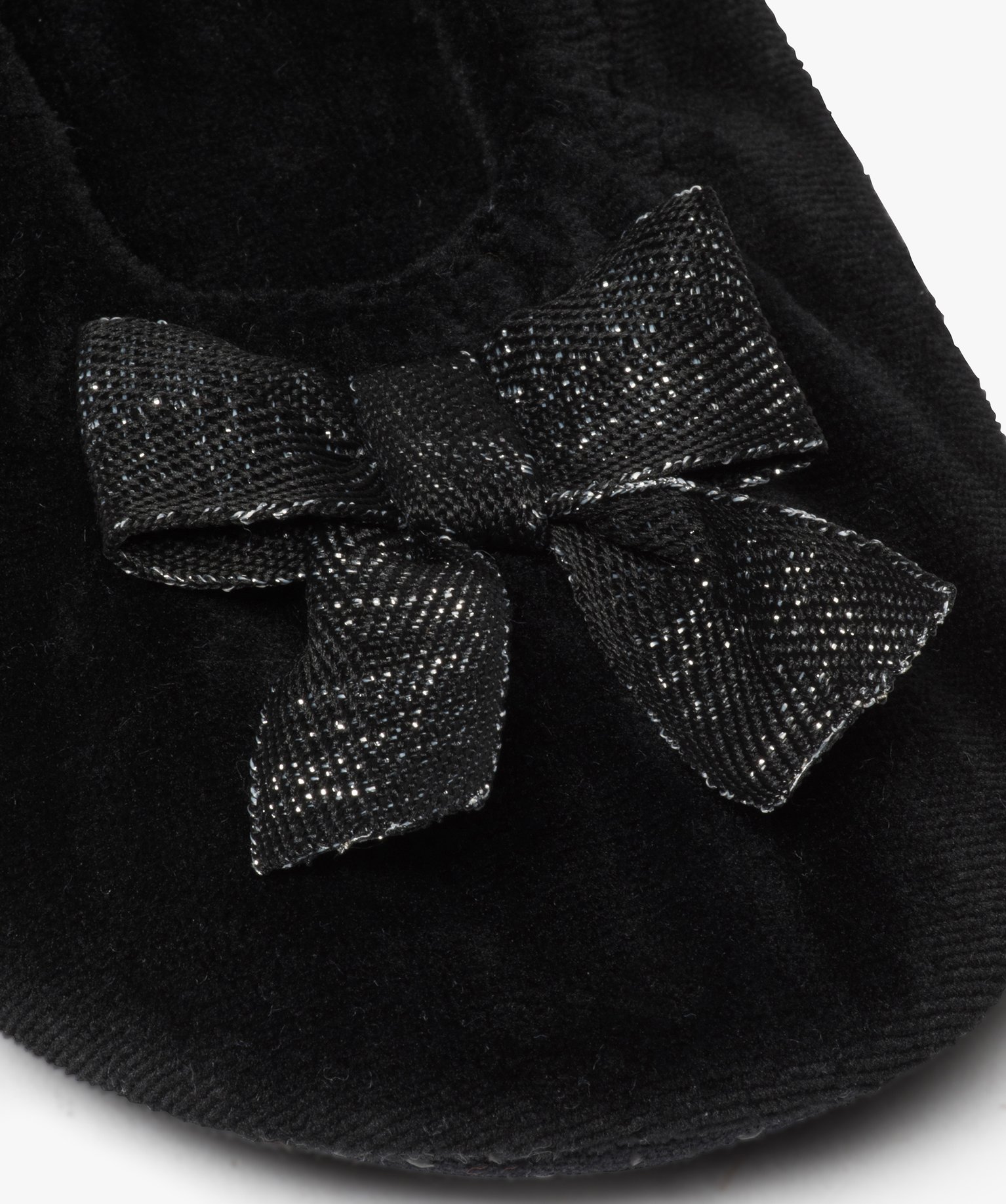 Chaussons femme ballerines élastiquées en velours noir | GEMO