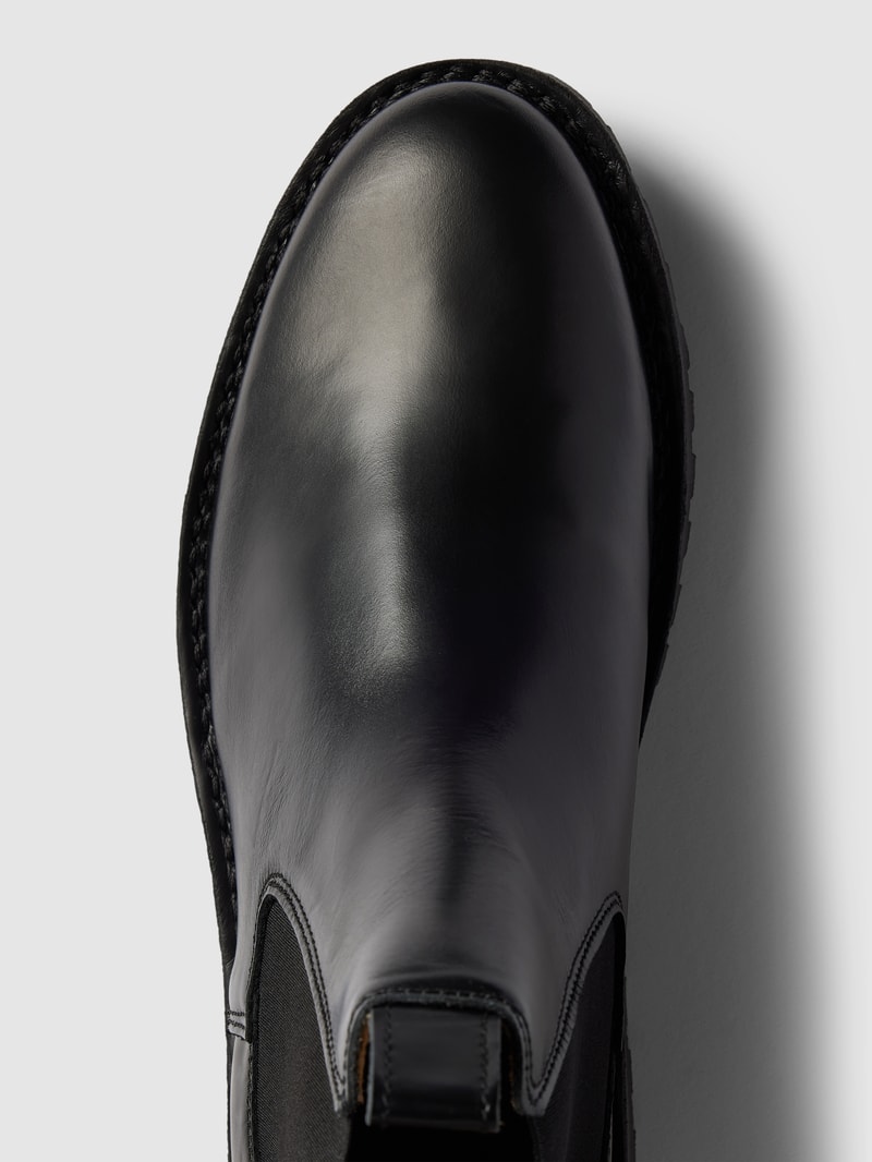 Chelsea Boots mit elastischen Einsätzen Modell 'RICKY' in schwarz