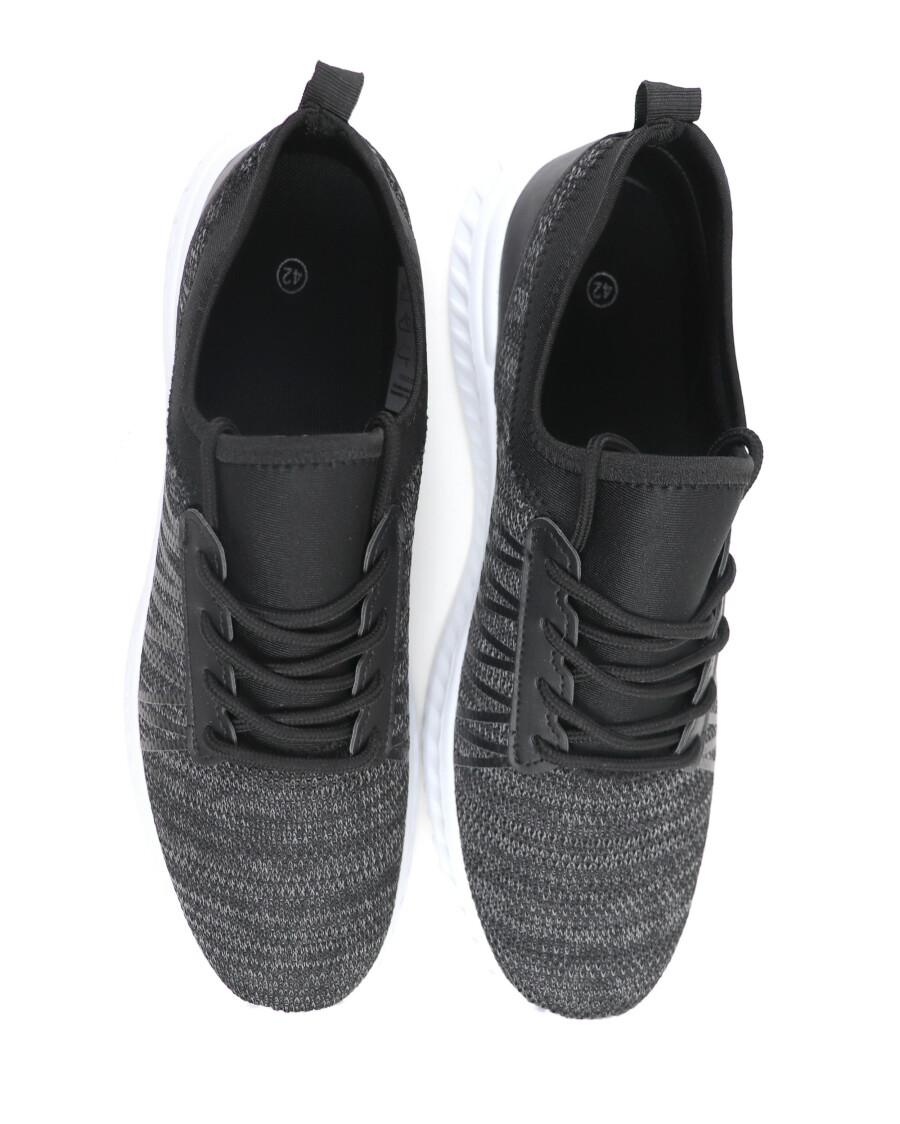 Einfache Sport-Sneaker
