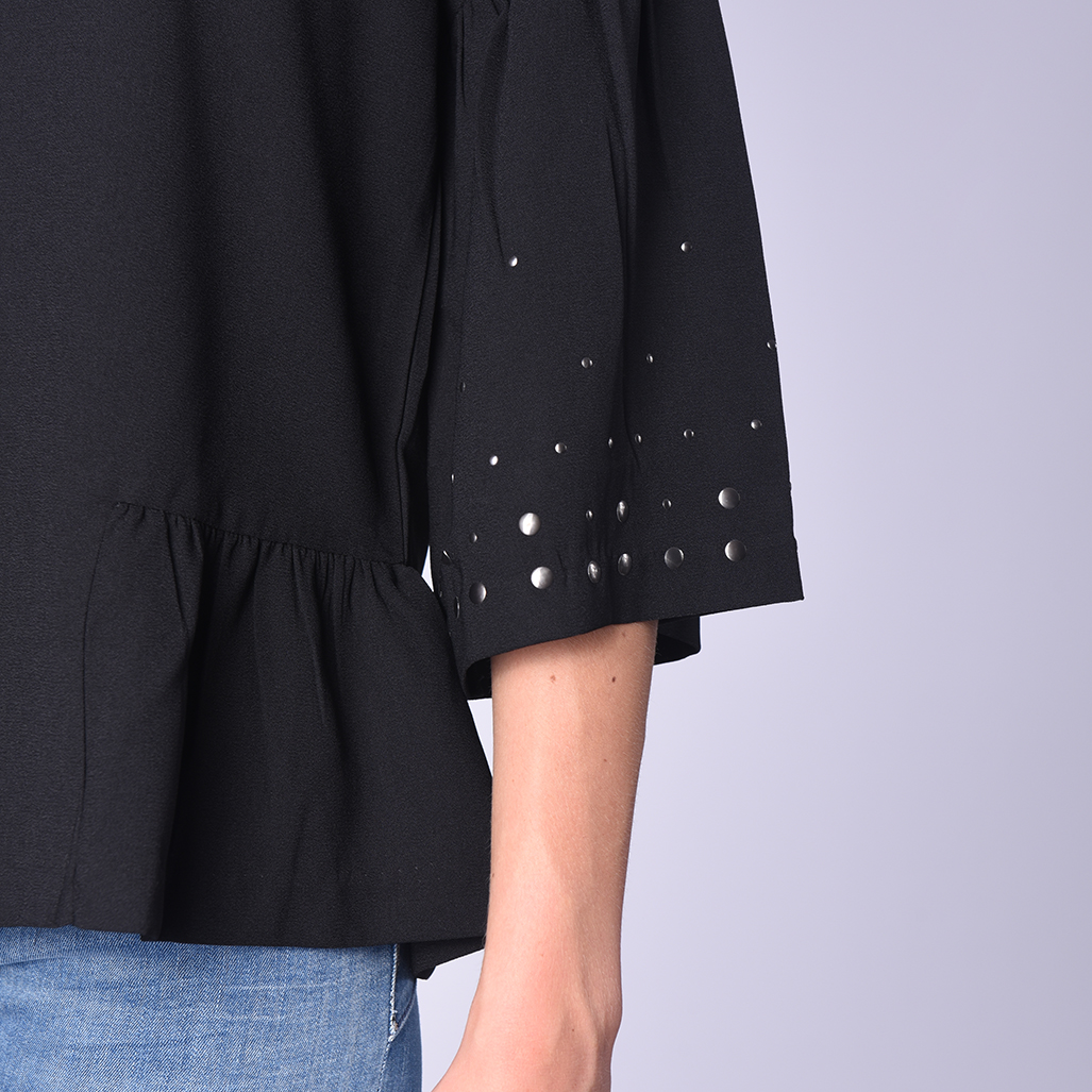 CARA  Blouse à manches 3/4 cloutées