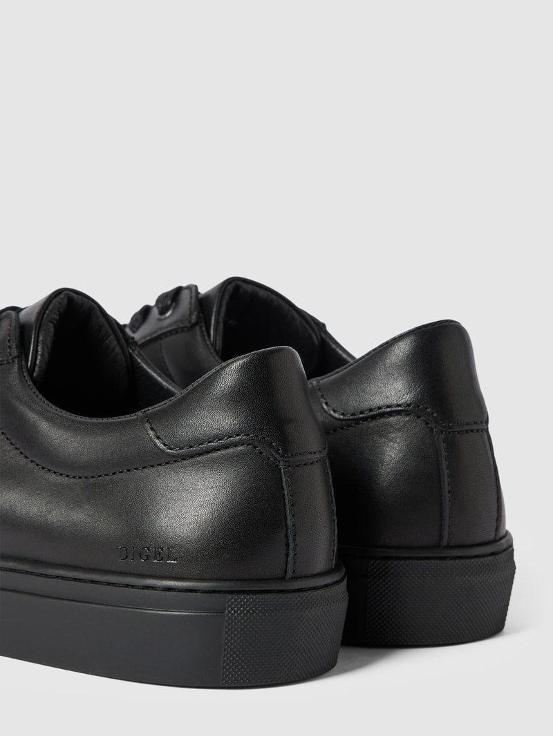Sneaker mit Label-Detail Modell 'SUMMER' in schwarz