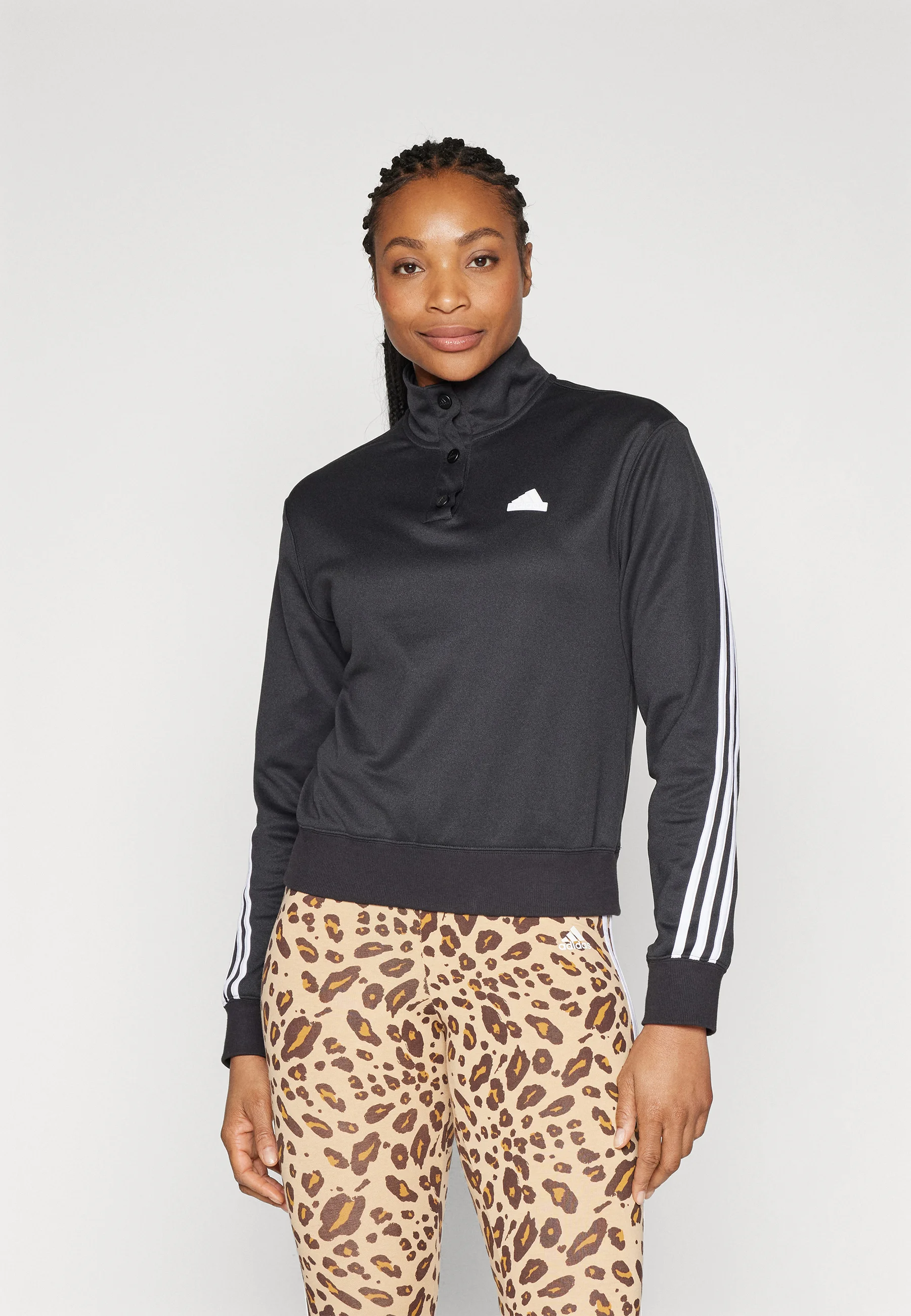Sudadera adidas Sportswear ICONIC WARPPING SNAP