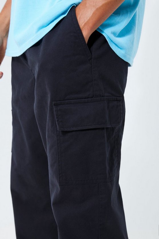 Lockere Cargohose mit elastischem Bund