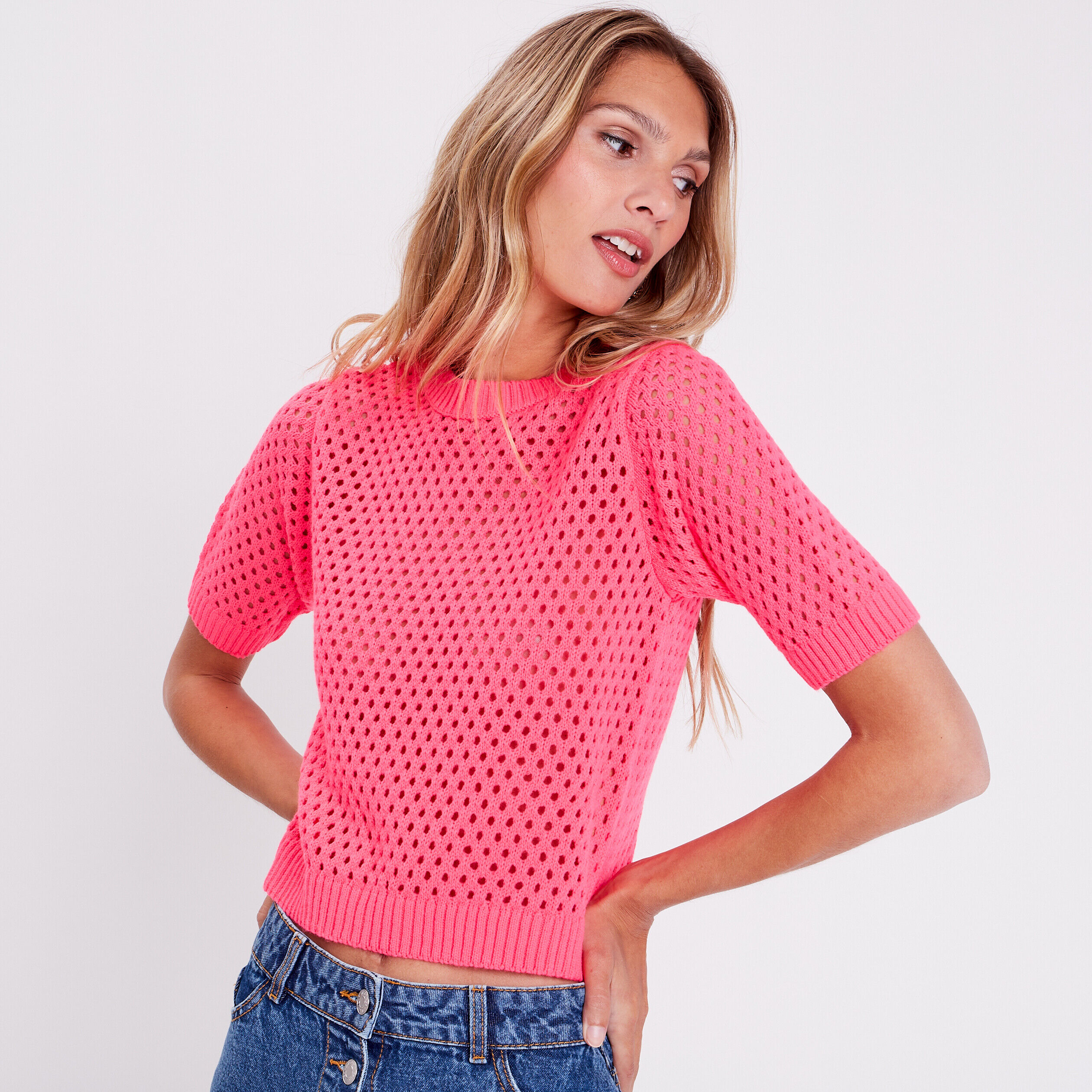 Pull manches courtes ajouré rose vif femme | Cache Cache