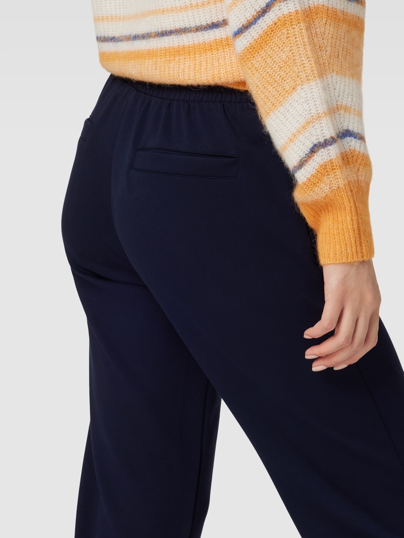 Stoffhose mit Ziernähten in dunkelblau