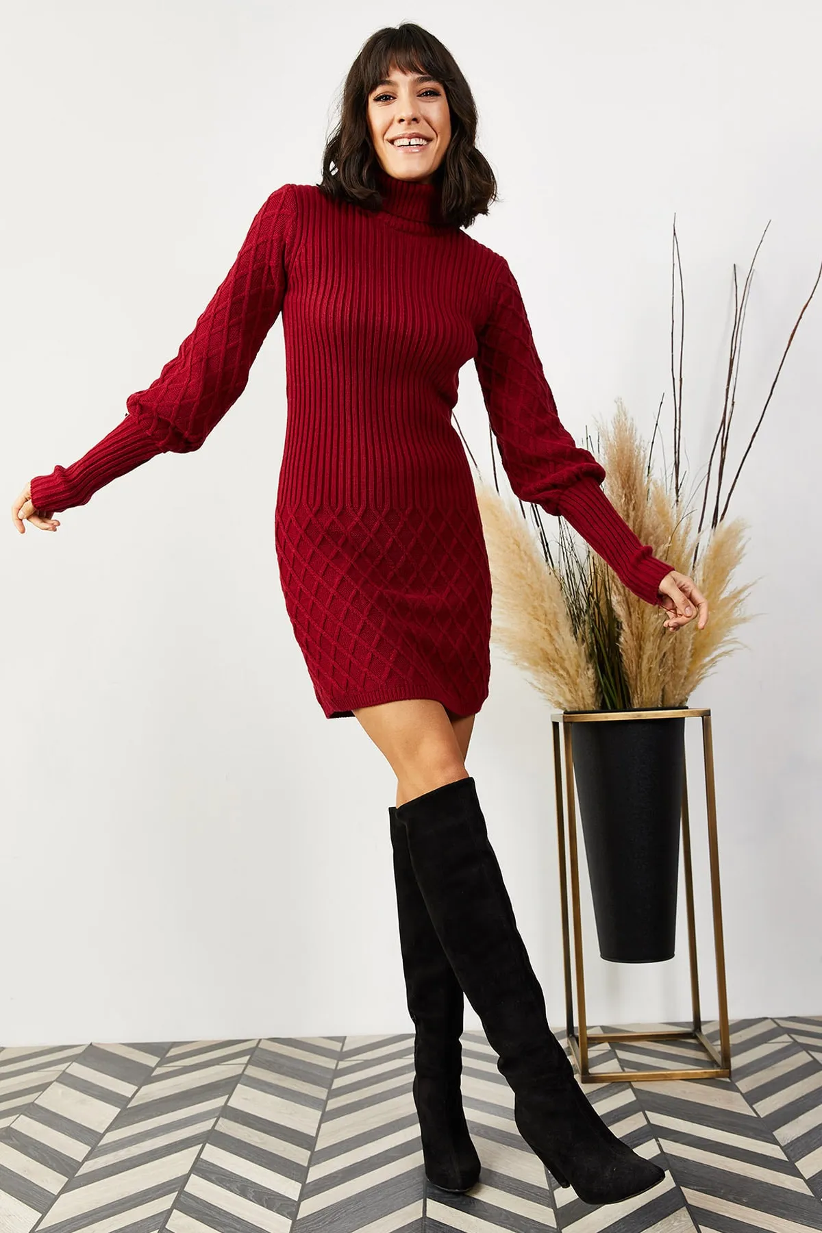 Olalook  Burgunderrotes Strickkleid mit Ärmeln und Rock für Damen ELB-19001302