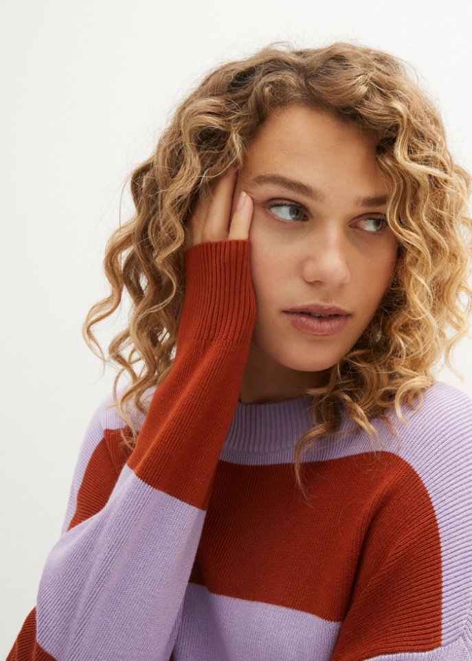 Rundhals-Feinstrickpullover mit Blockstreifen