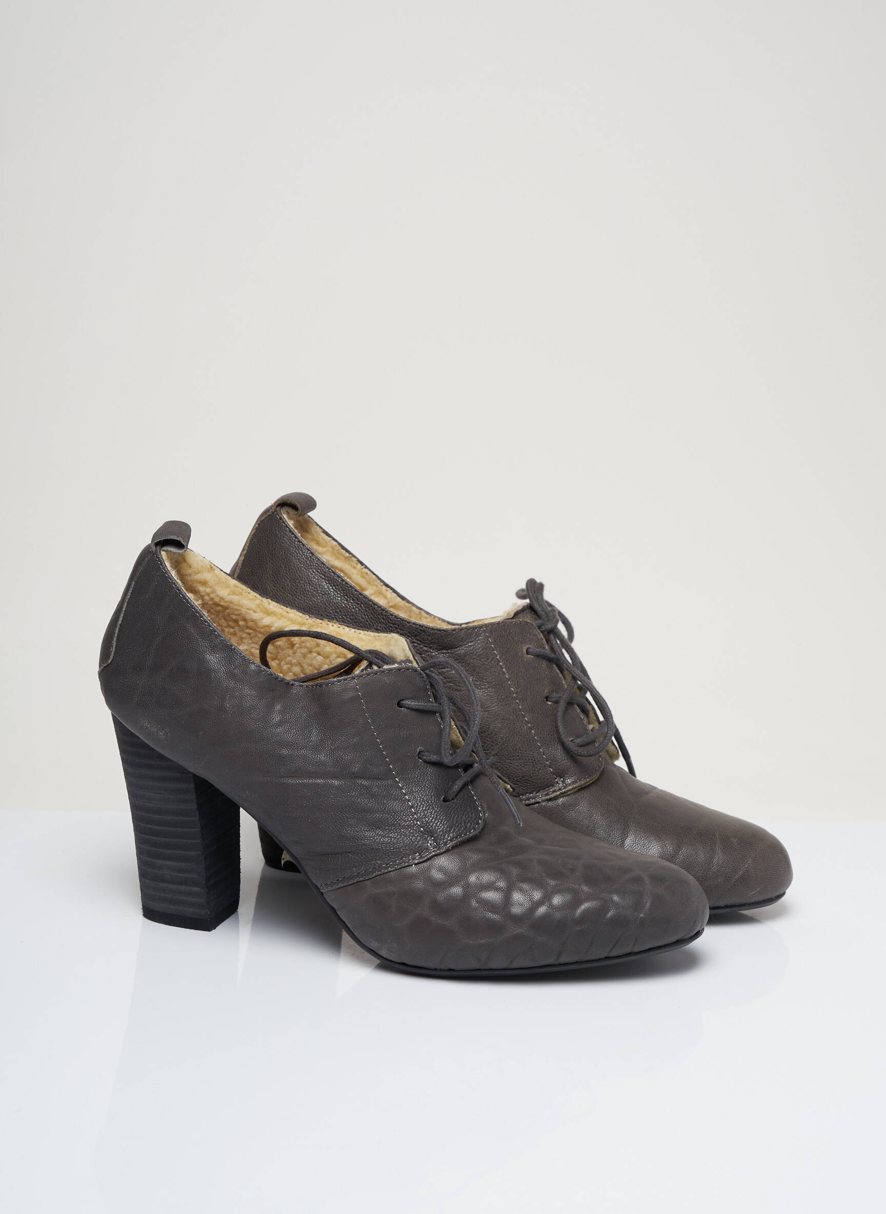 Mellow Yellow Derby Femme couleur gris