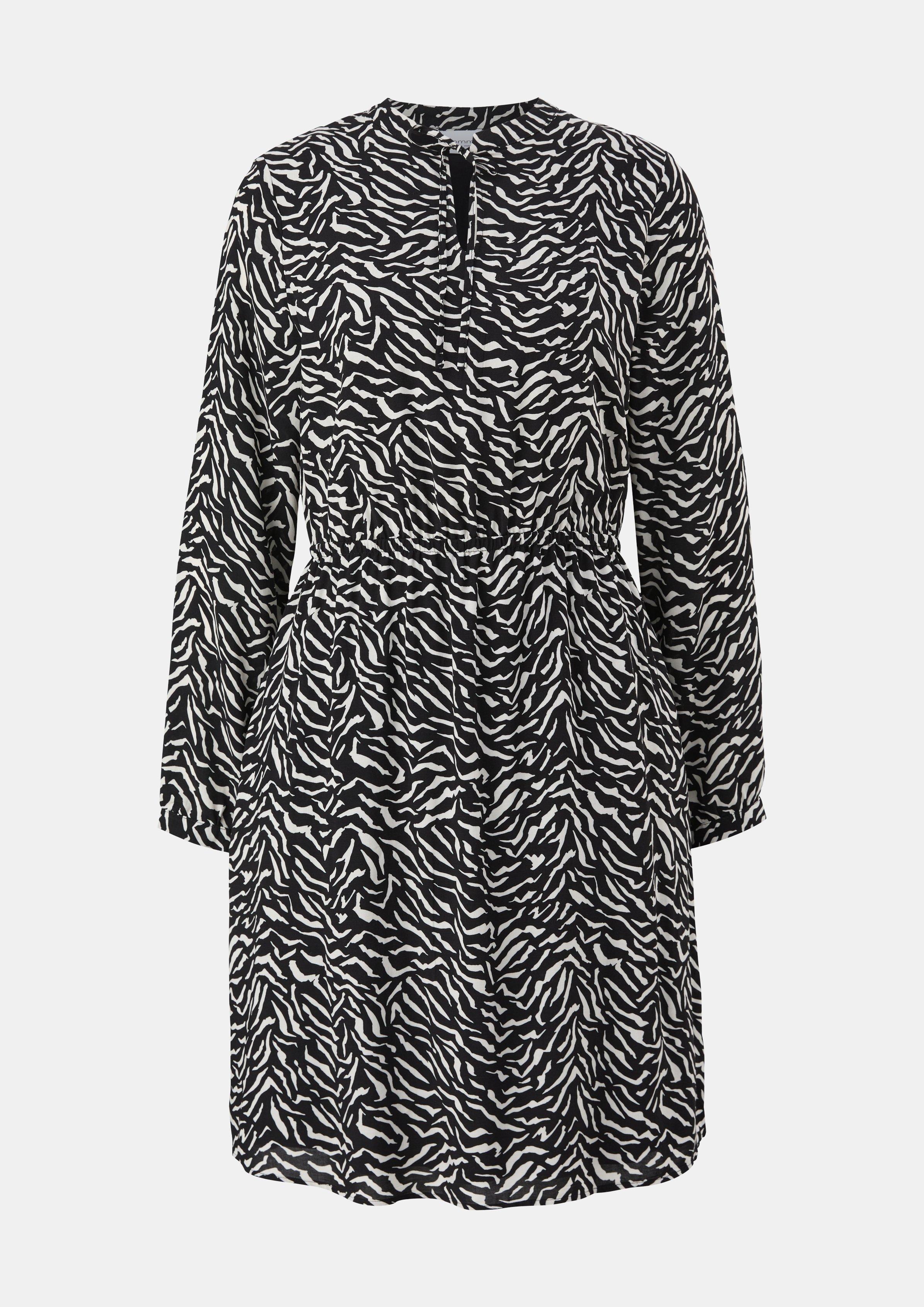 Kleid aus Viskose - schwarz