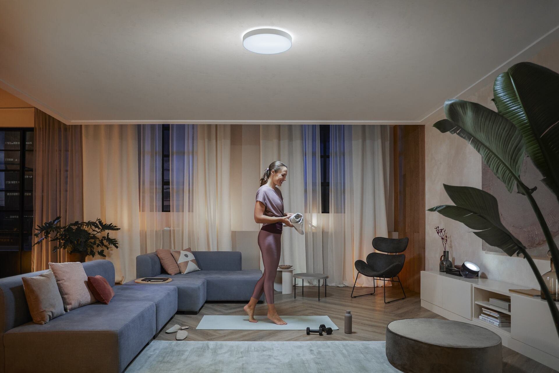 Philips Hue LED Deckenleuchte Enrave, Dimmfunktion, LED fest integriert, Warmweiß