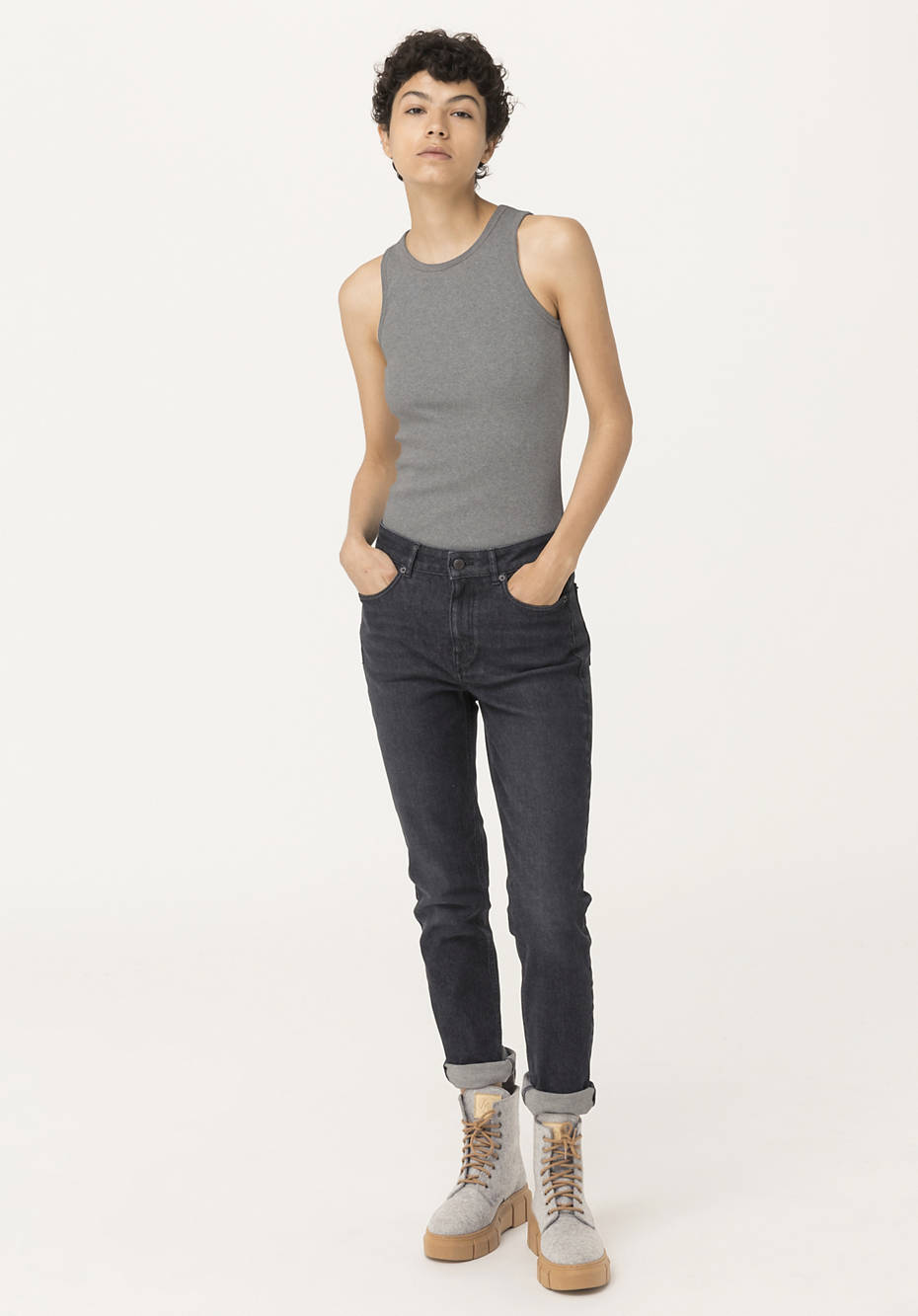 BetterRecycling Jeans High Rise Slim Fit aus Bio-Denim