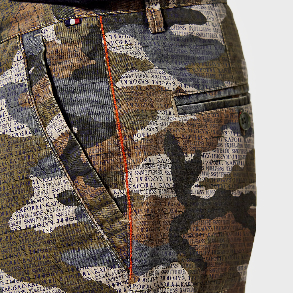 SAKE  Short cargo camouflage Homme imprimé all over