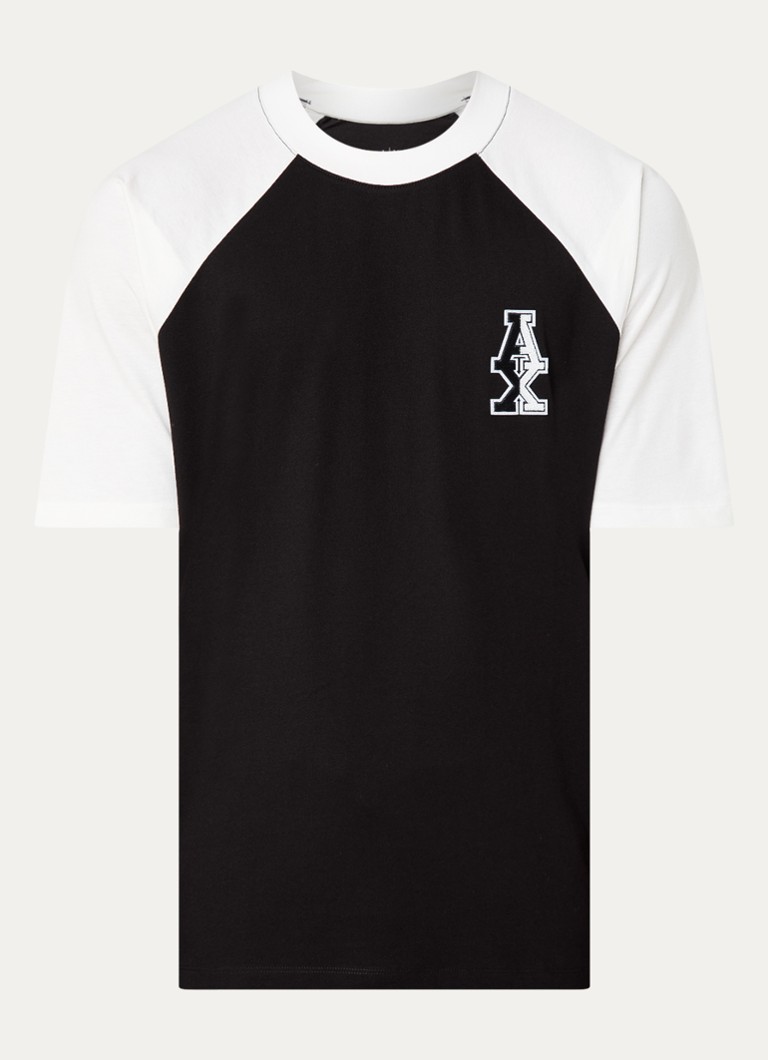 Tricou Armani Exchange cu logo confecționat din material elastic.