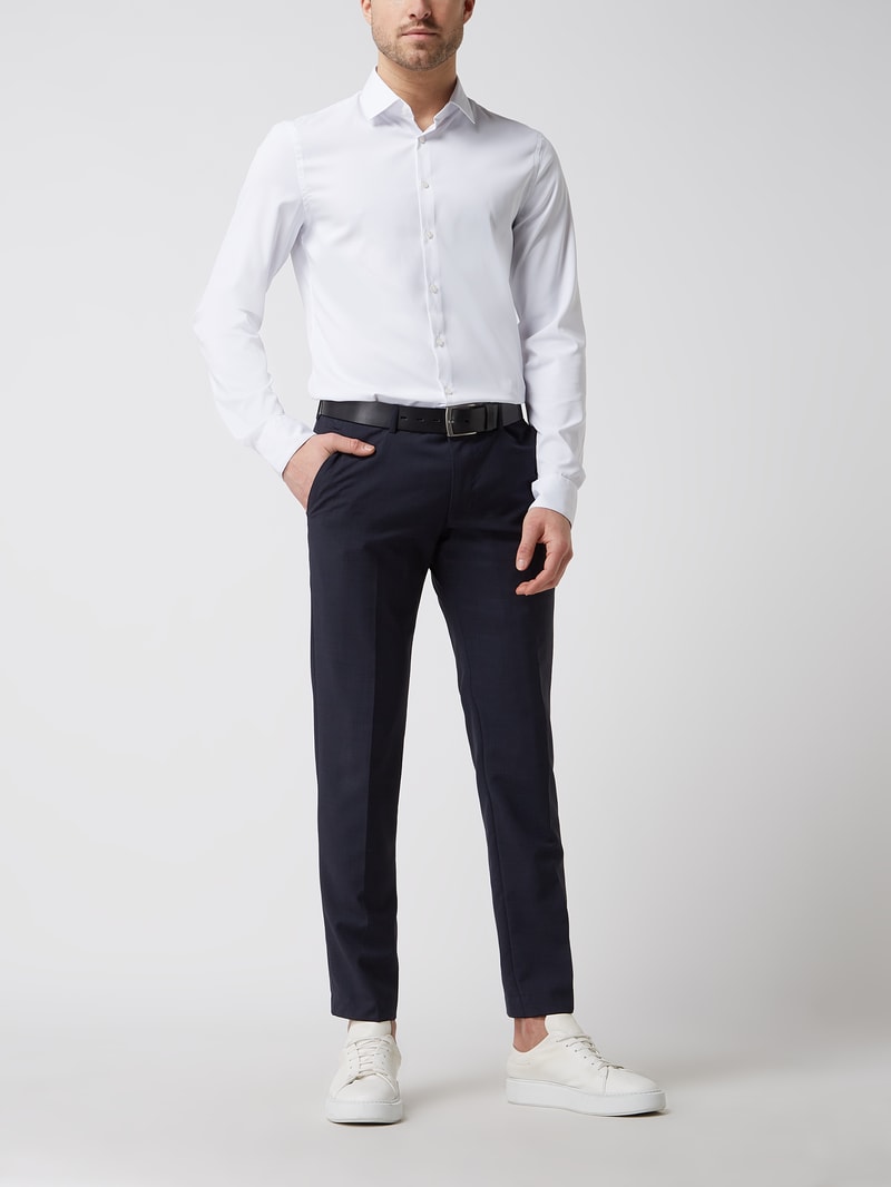 Slim Fit Business-Hemd mit Stretch-Anteil in weiß