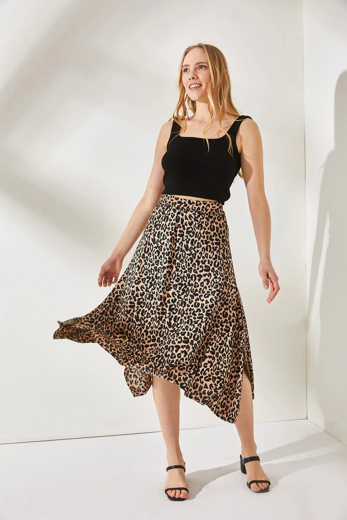 Olalook  Asymmetrischer Rock mit Leoparden-Nerzmuster für Damen ETK-19000122