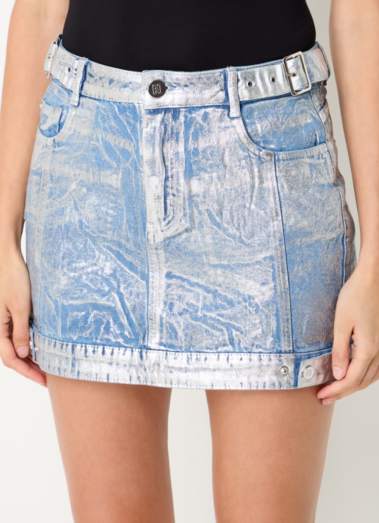 Fustă mini NIKKIE Darwin din denim cu finisaj metalic