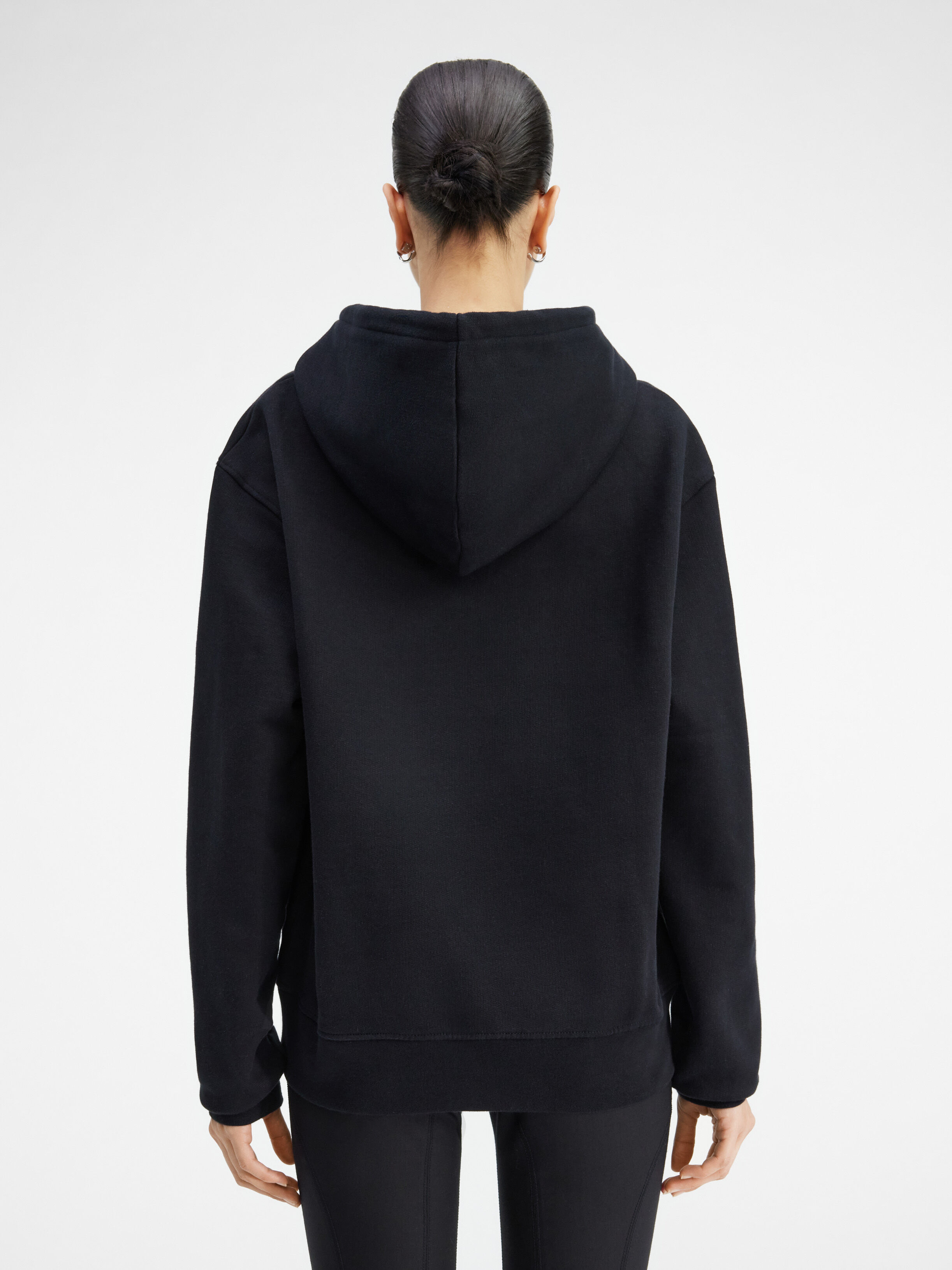 Le sweatshirt brodé