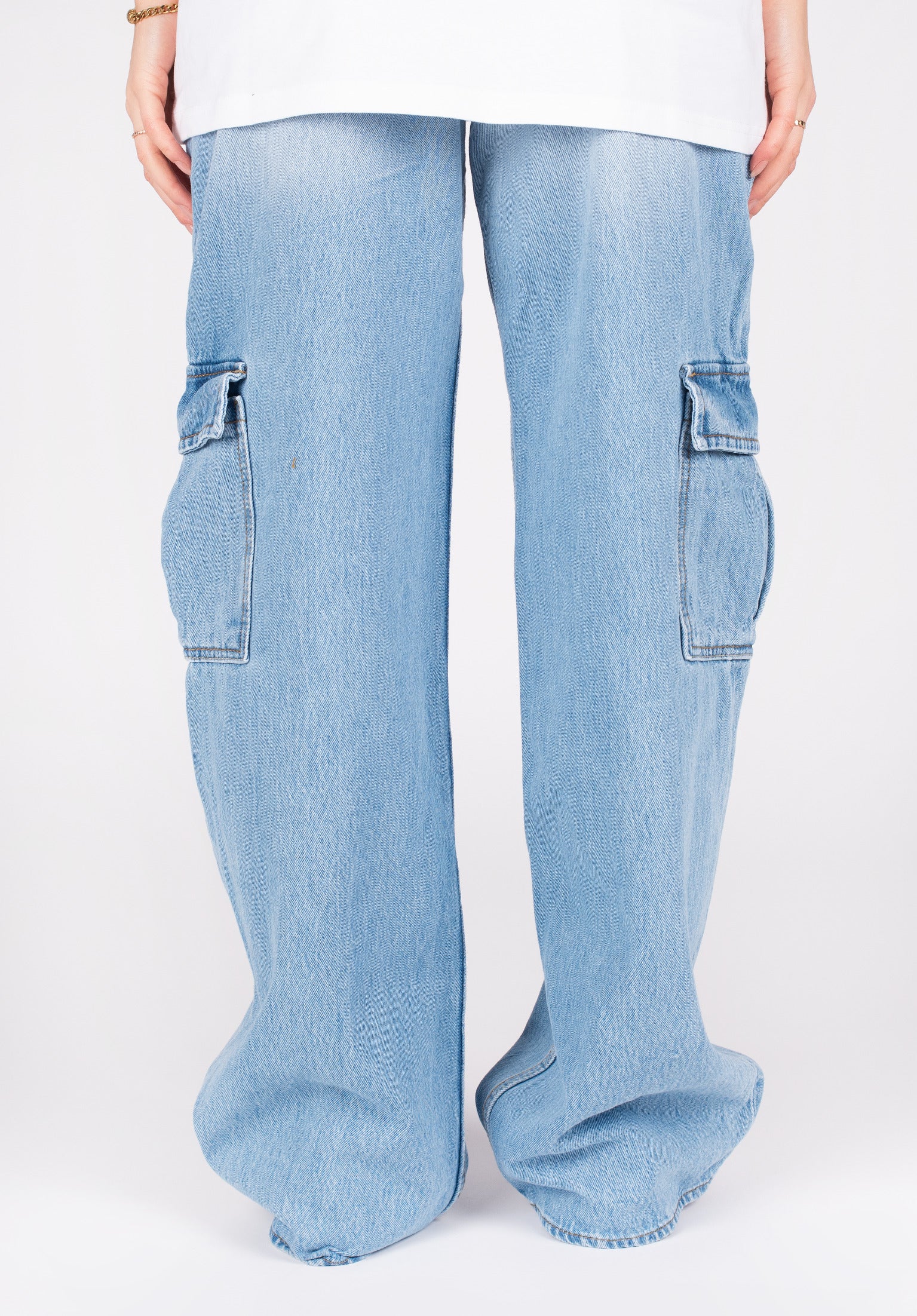 Women Mia Cargo