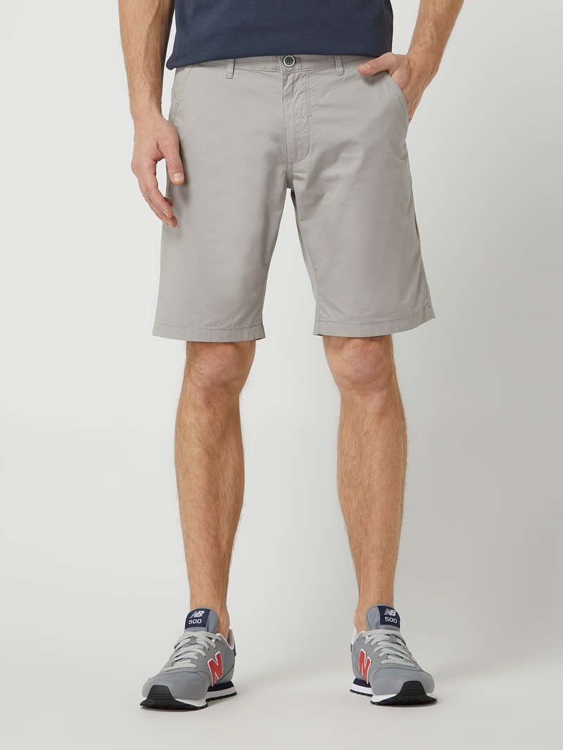 Chino-Shorts aus Baumwolle in hellgrau