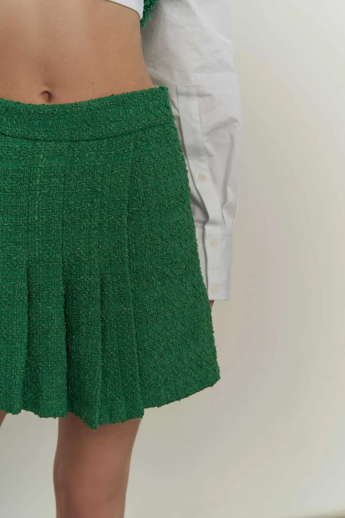 MCLLCTN  Agnes Benetton Weste Shorts Rock Set