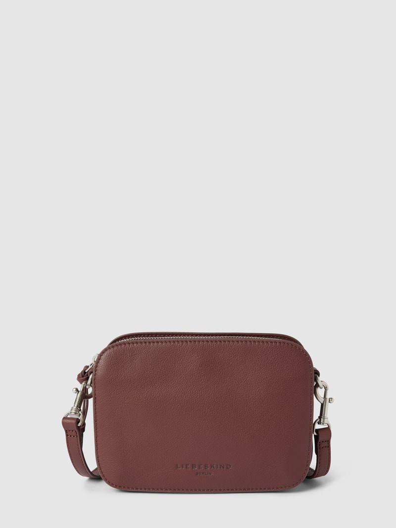 Handtasche aus Leder mit Label-Schriftzug in dunkelbraun