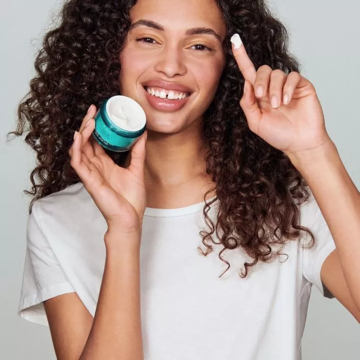 AQUA INTENSE Supreme Hyaluron Tagescreme LSF 25