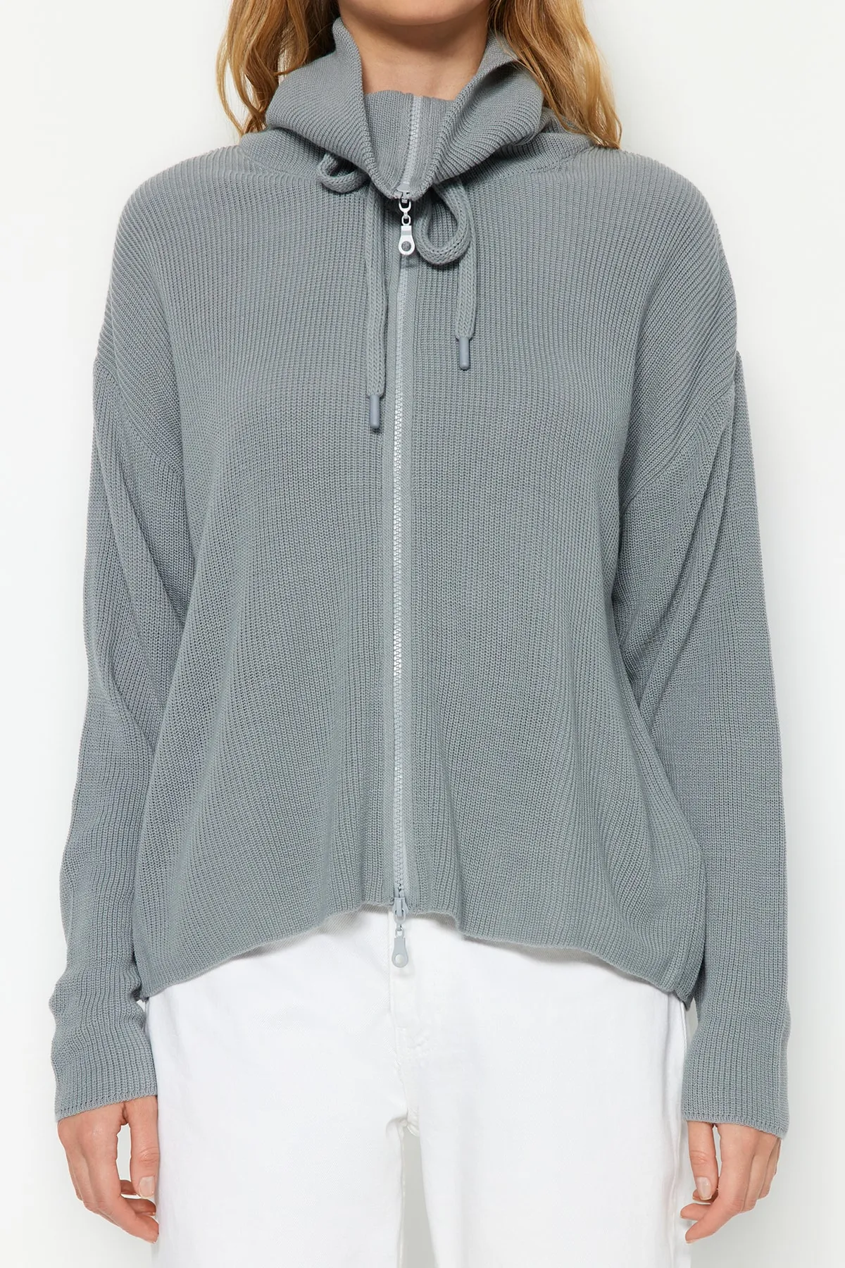Trendyol Collection  Grauer Strickcardigan mit Reißverschlussdetail TWOAW23HI00189