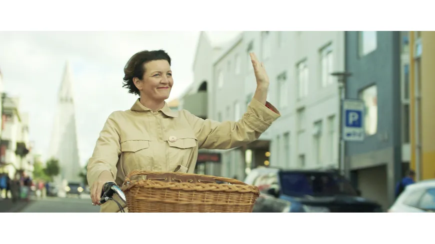 Gegen den Strom (Woman at War)