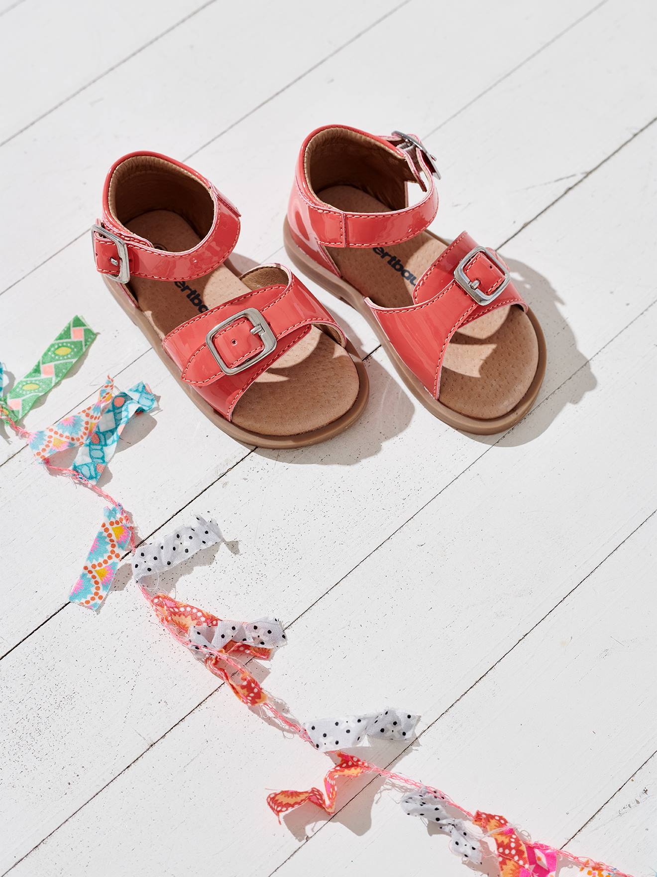 Sandales bout ouvert bébé fille corail