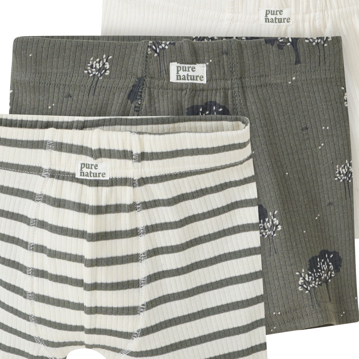 3 Jungen Boxer mit Rippstruktur
