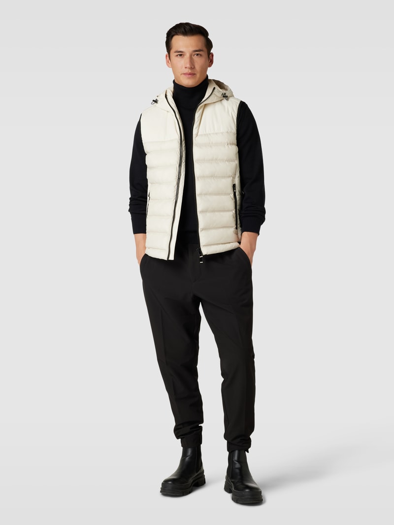 Steppweste mit Kapuze Modell 'Ceithin' in offwhite