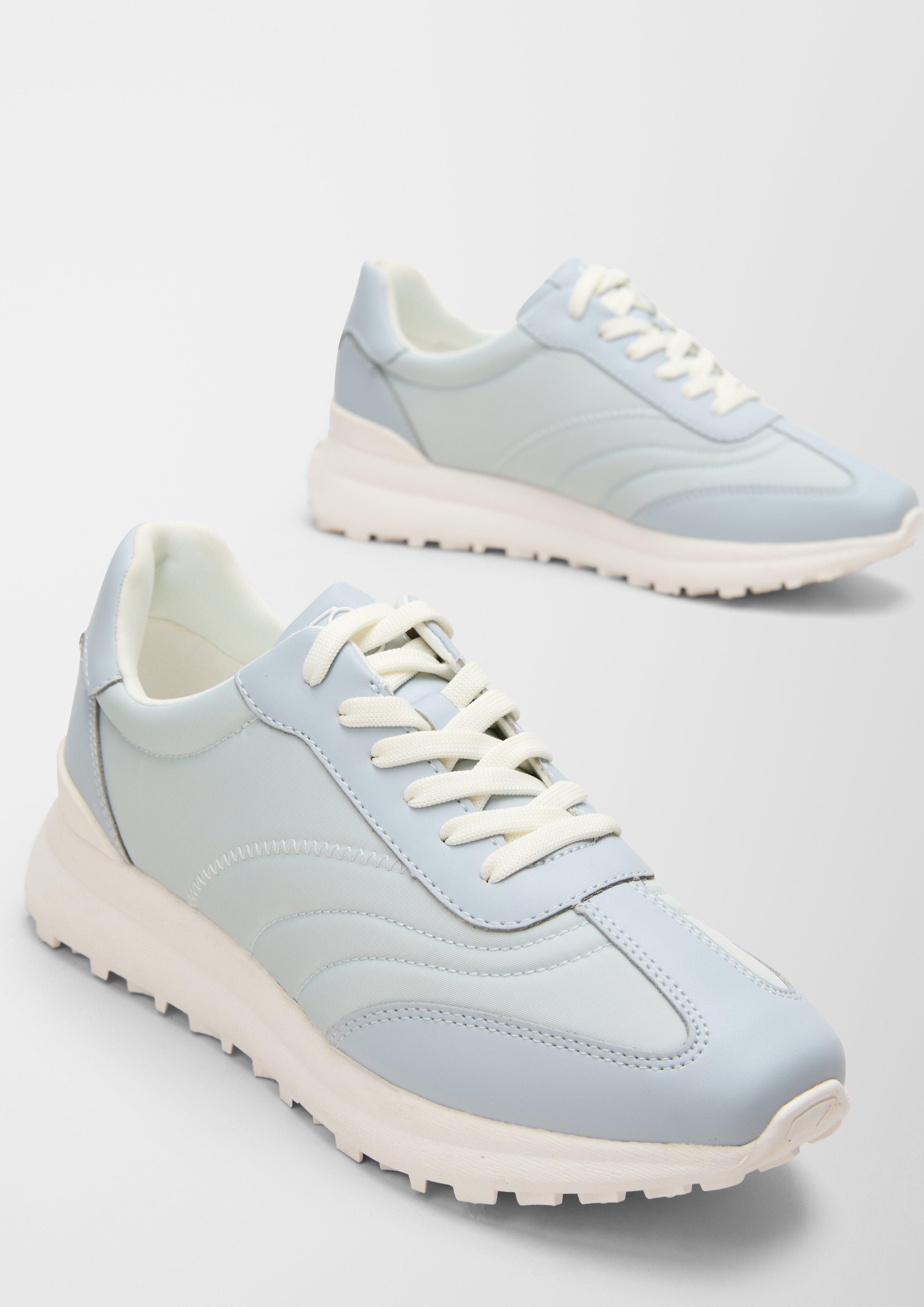 Sneaker im sportlichen Look  6007341-810