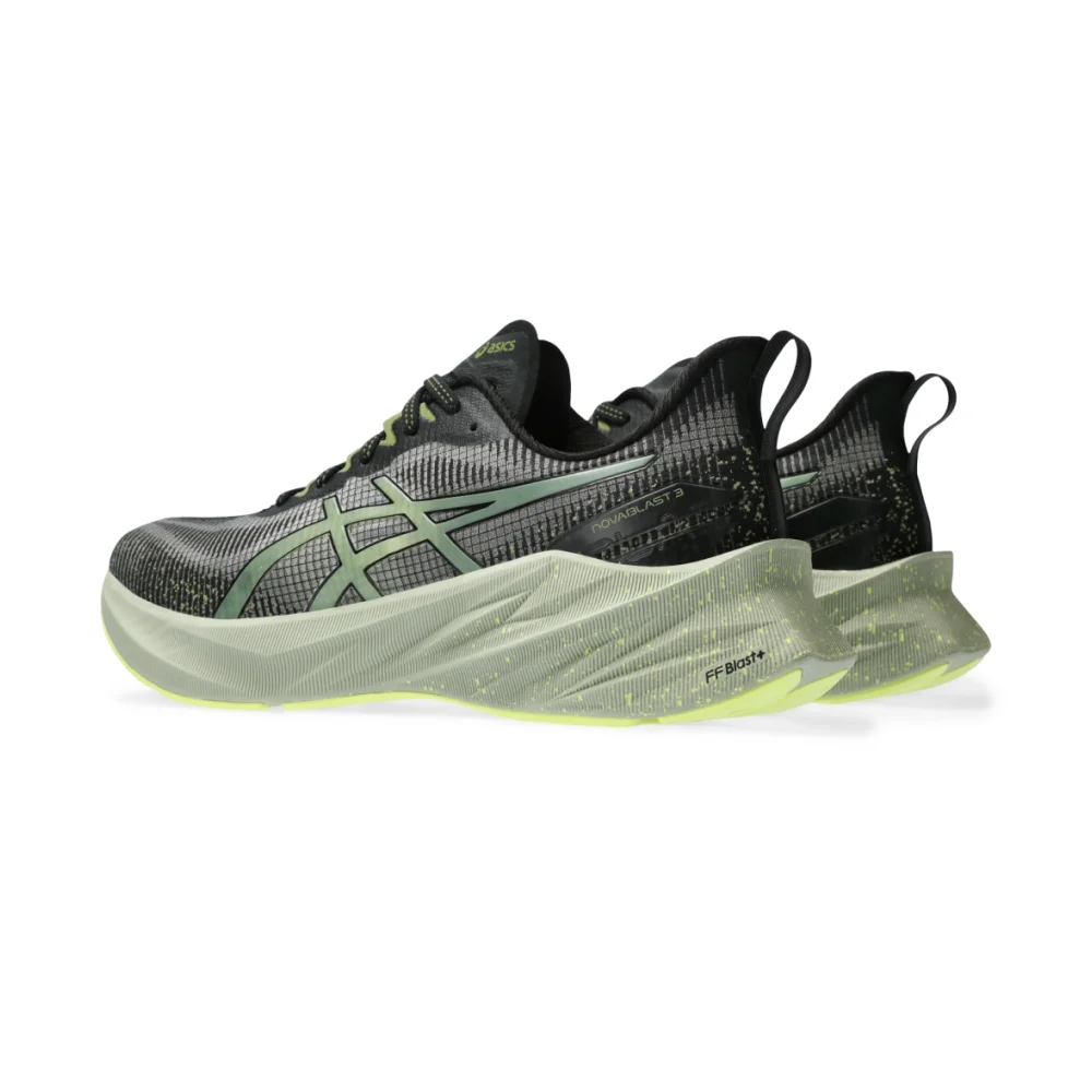 Asics Novablast 3 LE 1011B591-003 / grün