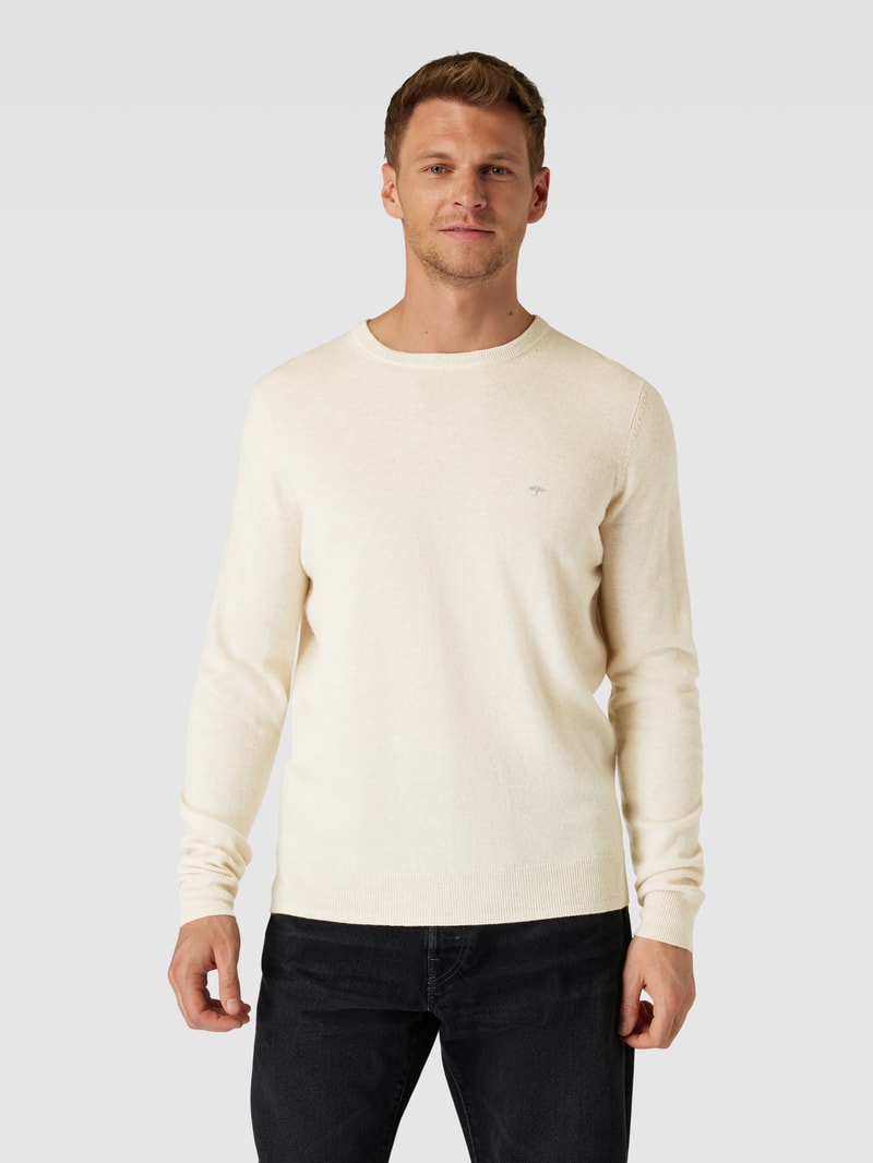 Strickpullover mit Rundhalsausschnitt in offwhite