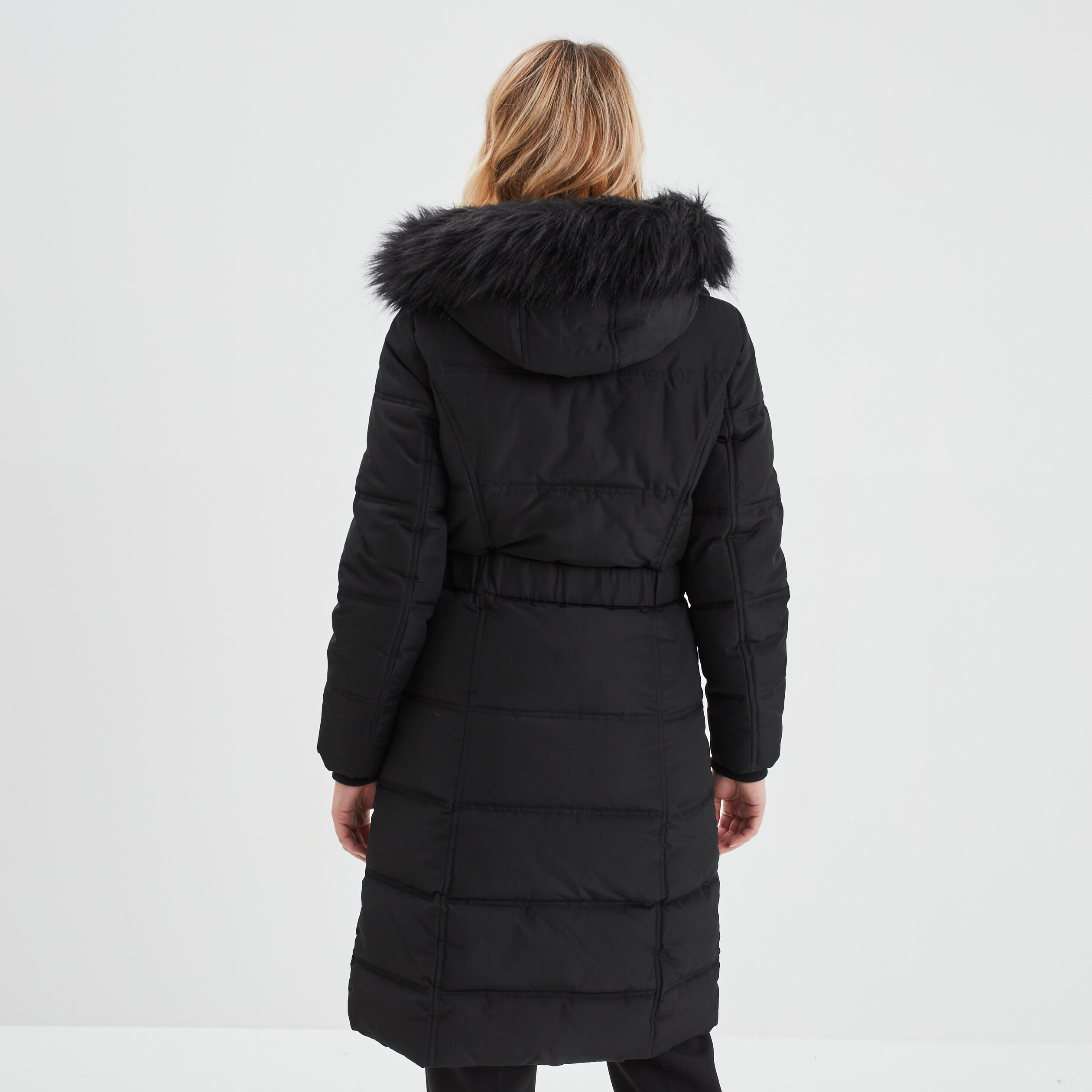Doudoune longue ceinturée à capuche noir femme | La Halle