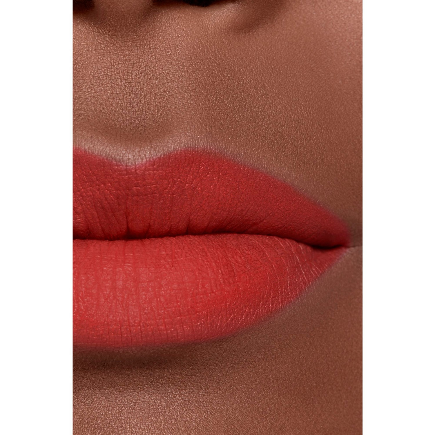 CHANEL LIQUID VELVET