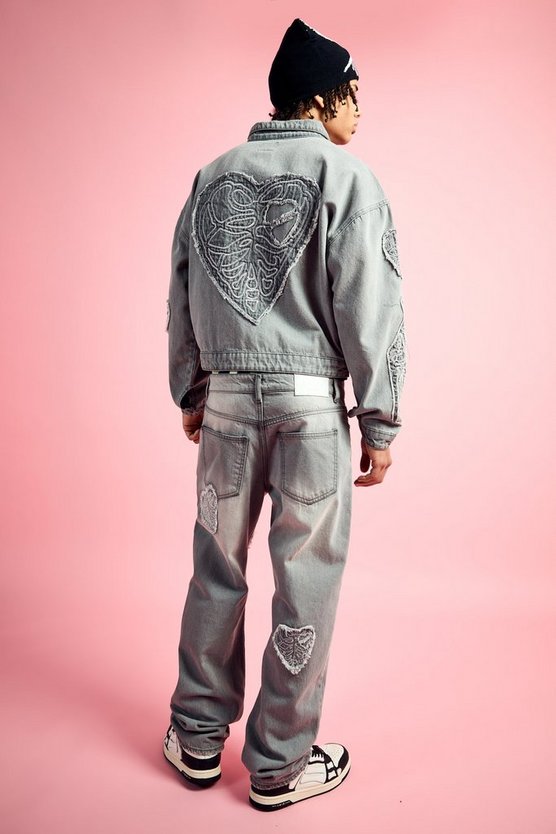 Kastige hellgraue Denim-Bomberjacke mit Herz-Applikation