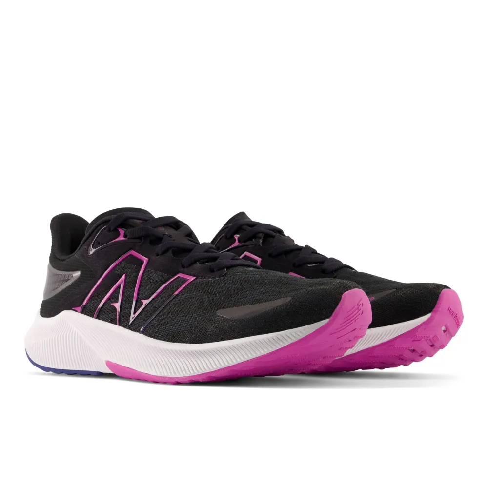New Balance FuelCell Propel V3 WFCPRCD3 / schwarz