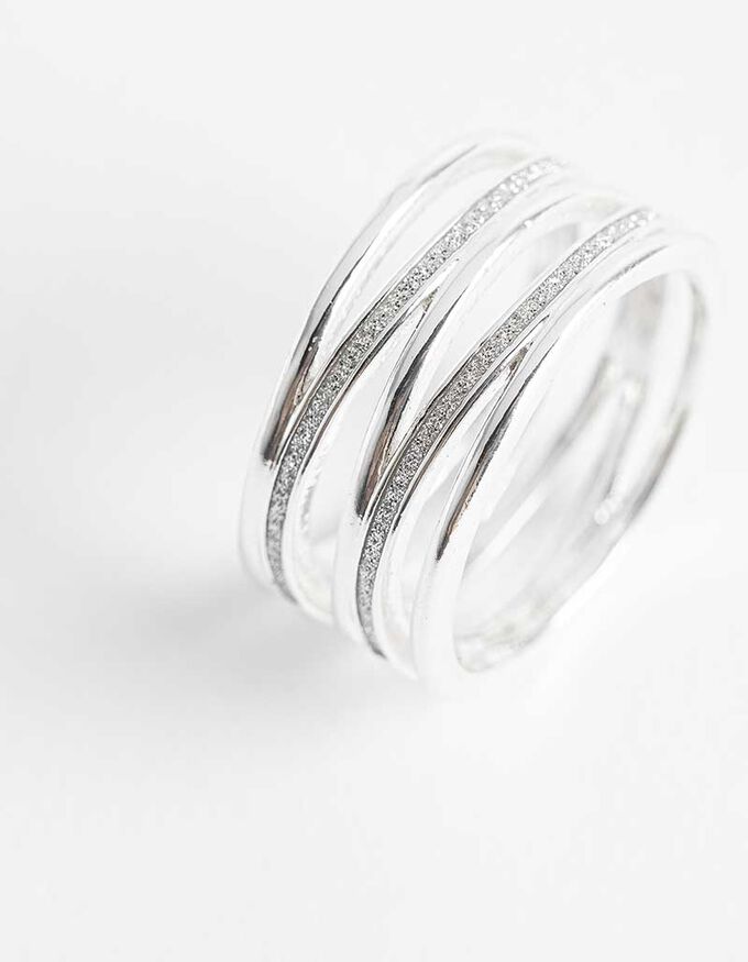 Ring -