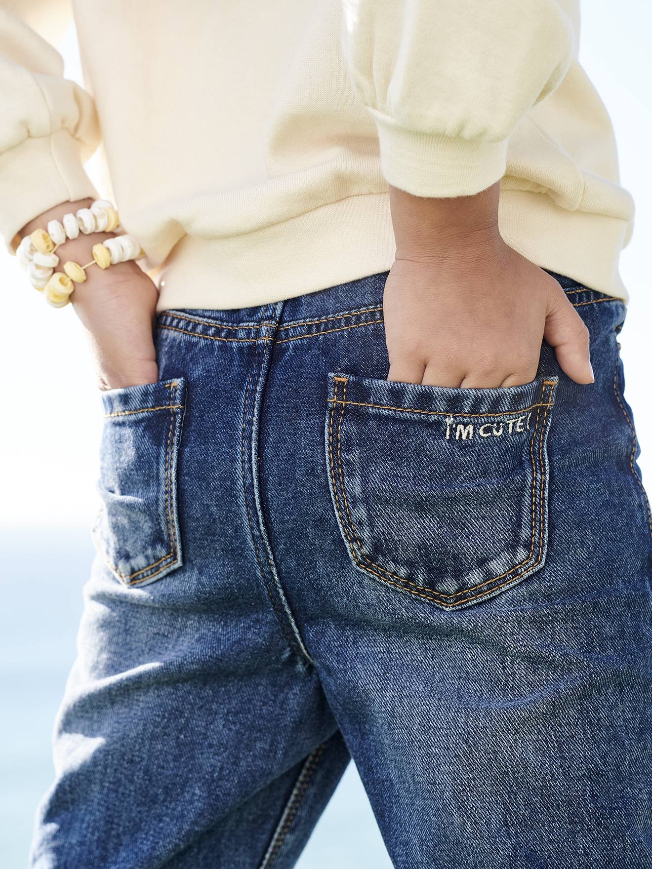 Vertbaudet Mädchen Mom-Fit-Jeans, WATERLESS Hüftweite REGULAR - jeansblau