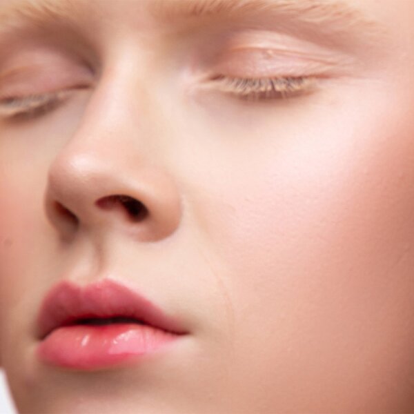 BE+RADIANCE Cucumber Water Matifying Foundation Flüssige Foundation