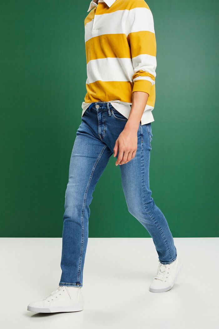 Schmale Jeans mit mittlerer Bundhöhe