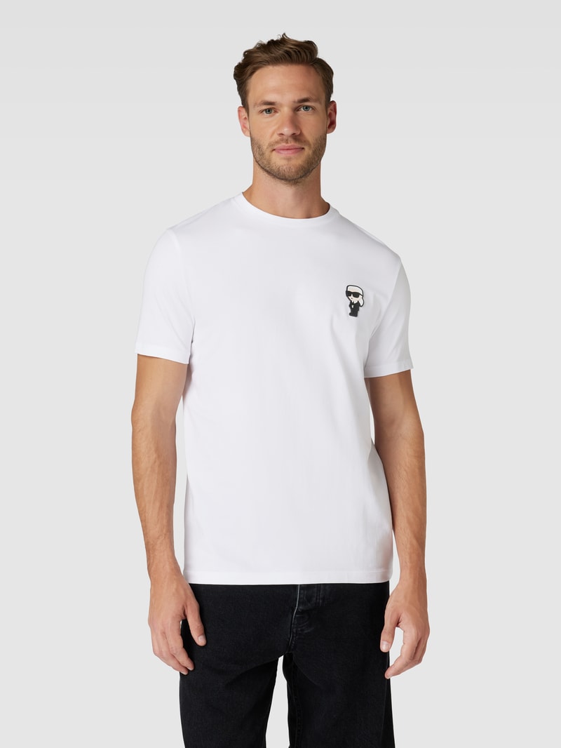 T-Shirt mit Motiv-Patch in weiß