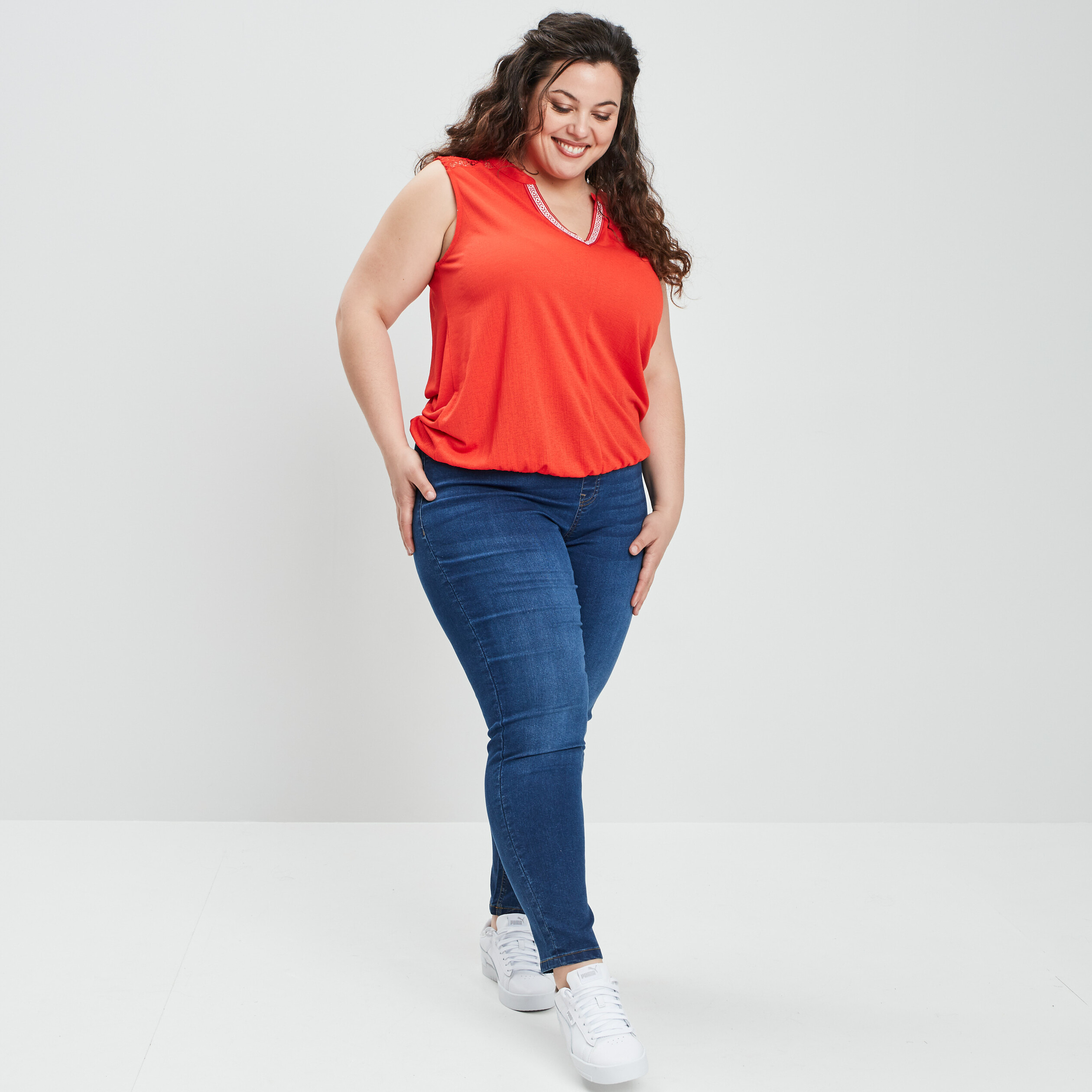 Débardeur bretelles larges col tunisien rouge femme grande taille | La Halle